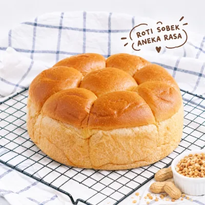 Roti Sobek Aneka Rasa